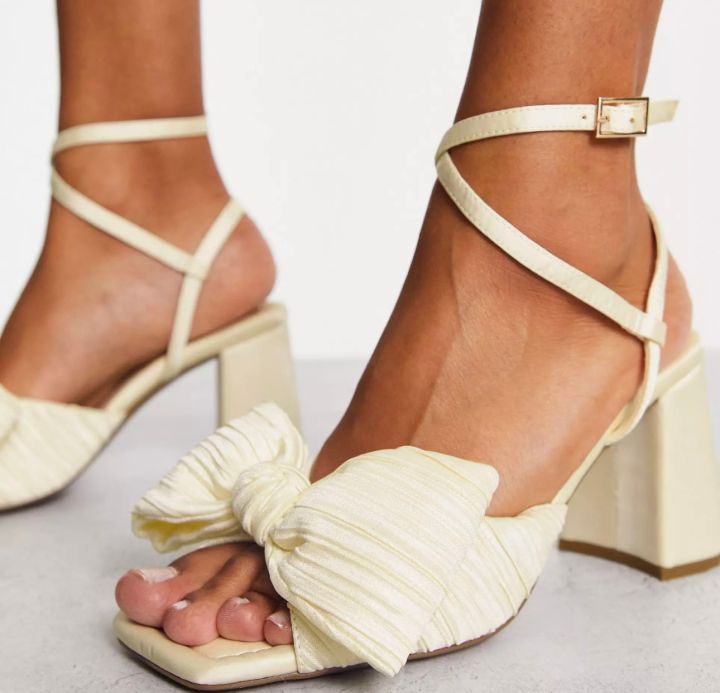 Bow Heels