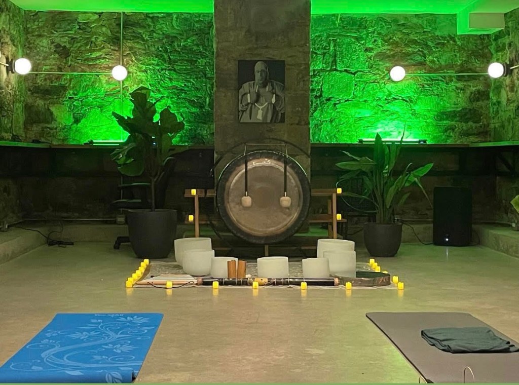 Sound bath reiki meditation