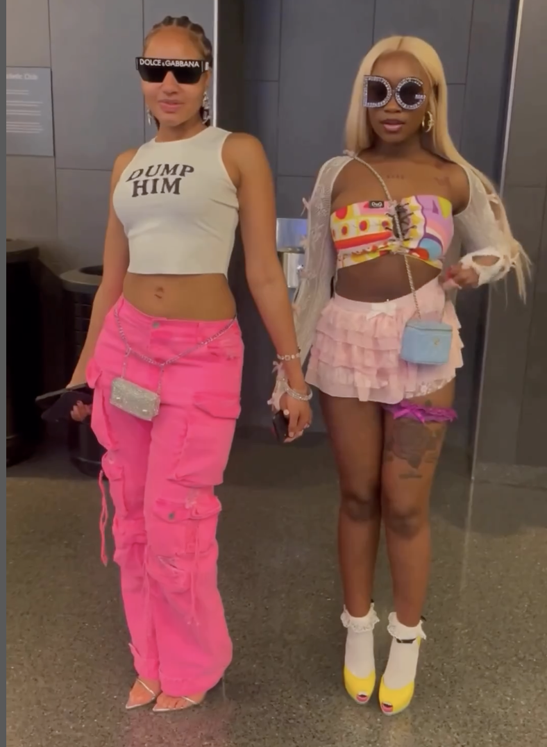 Nicki MInaj Barclays show Barbz style