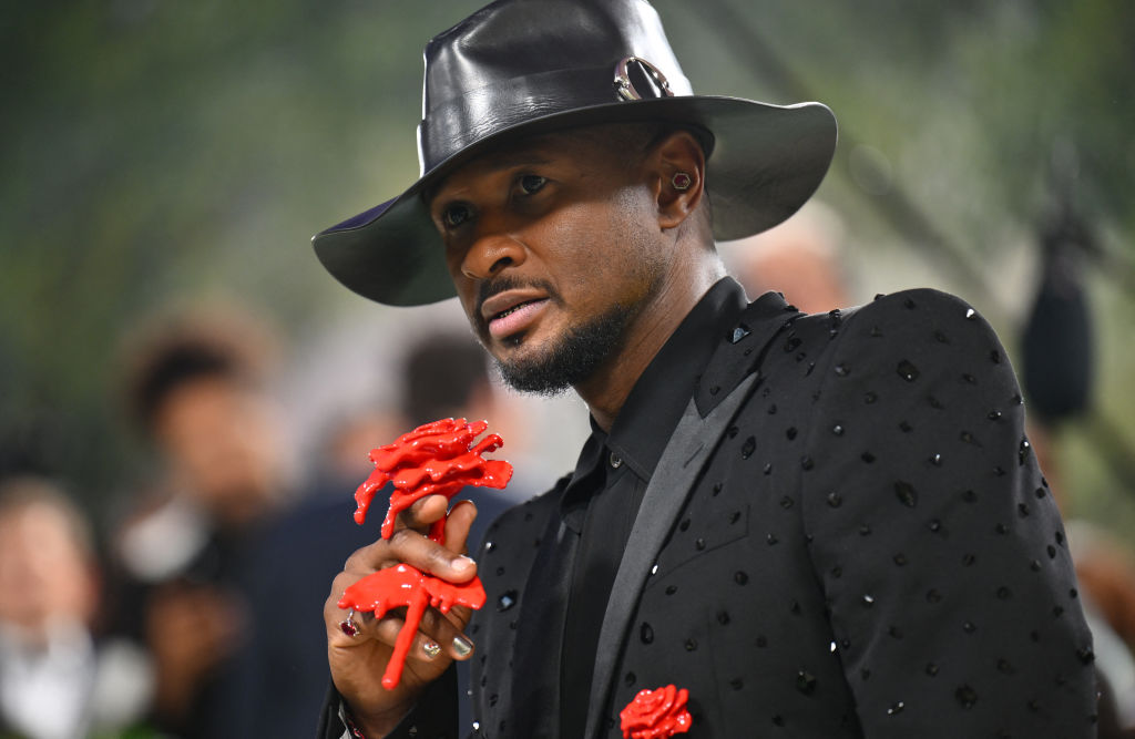 usher TOPSHOT-US-ENTERTAINMENT-FASHION-METGALA-CELEBRITY-MUSEUM