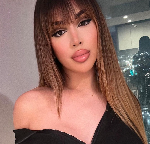 A close up of Erika La' Pearl