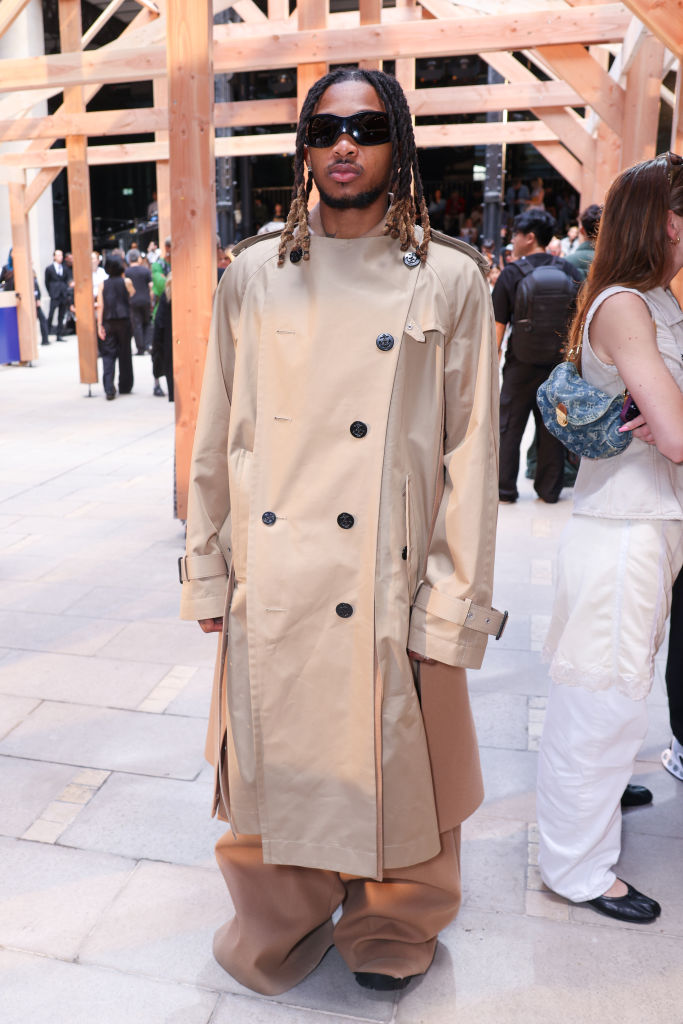 Sacai: Photocall - Paris Fashion Week - Menswear Spring/Summer 2025- DDG