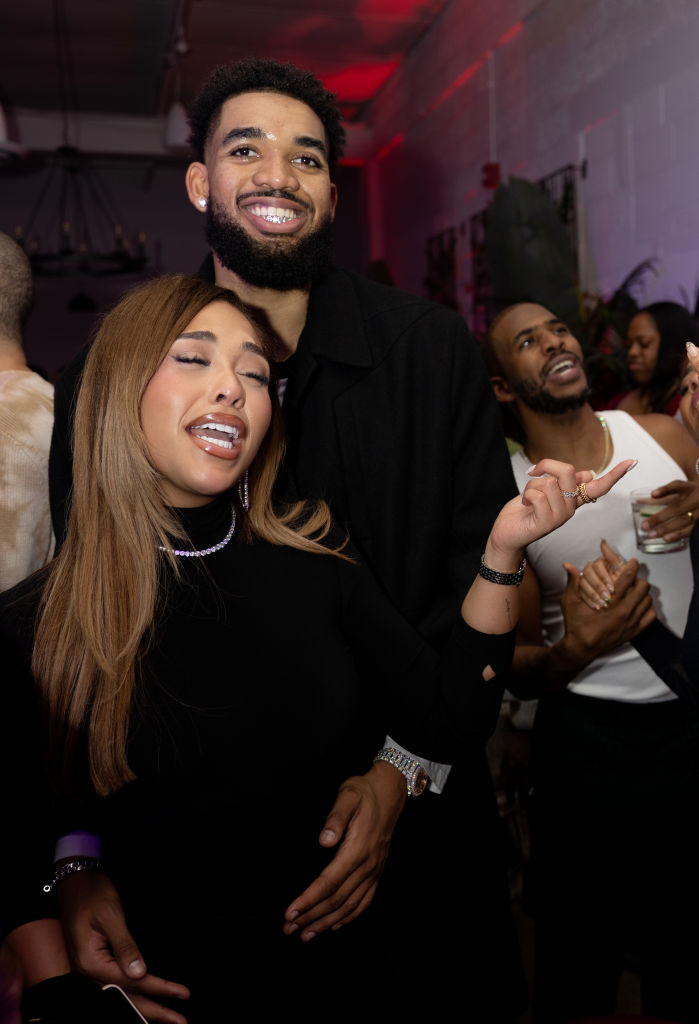 We wonder what song was playing...