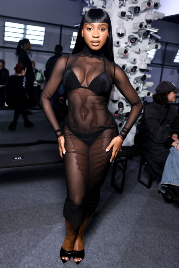 Vetements: Front Row - Paris Fashion Week - Womenswear Spring-Summer 2025
