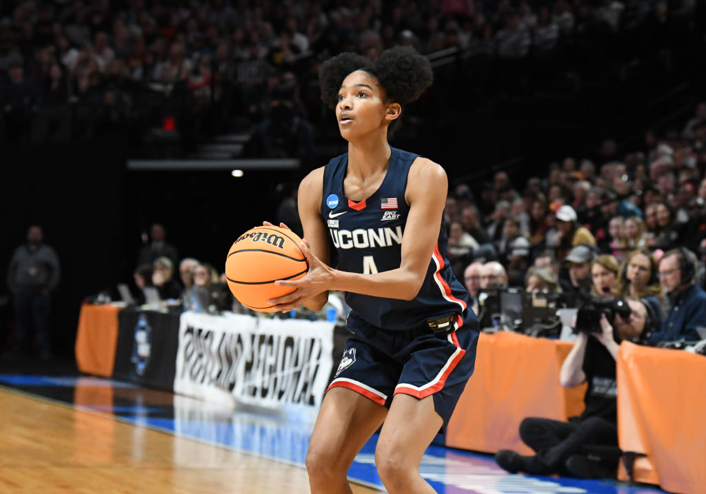 NCAA BASKETBALL: APR 01 Div I Women's Championship Elite Eight - UConn Huskies vs USC Trojans